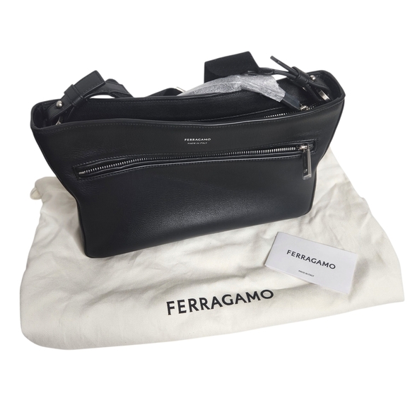Ferragamo Star-shaped crossbody bag pouch - Picture 11 of 14